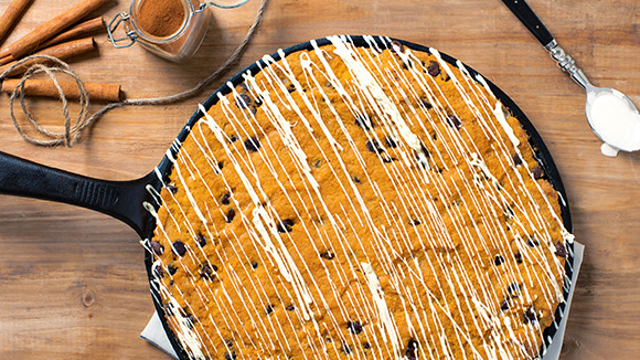 Bake a Cookie Dough Pumpkin Skillet Cake